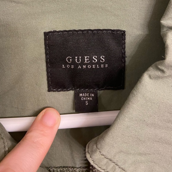 Guess army green jacket with interior drawstring waist - Picture 3 of 4